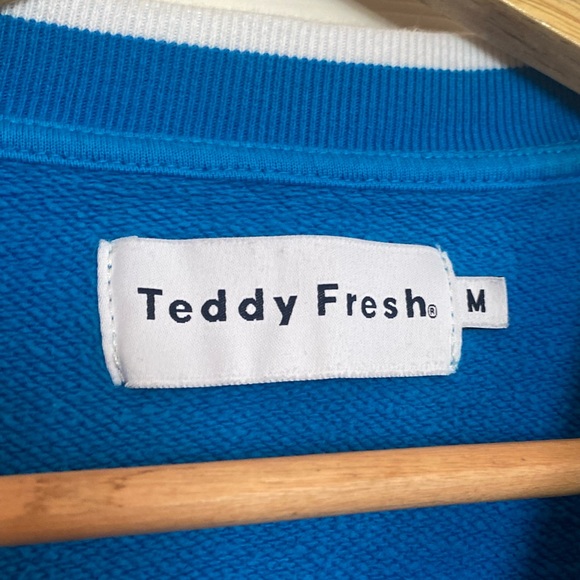 Teddy Fresh | men’s medium Love Flower Blue Raglan Crewneck Sweatshirt - Picture 5 of 7